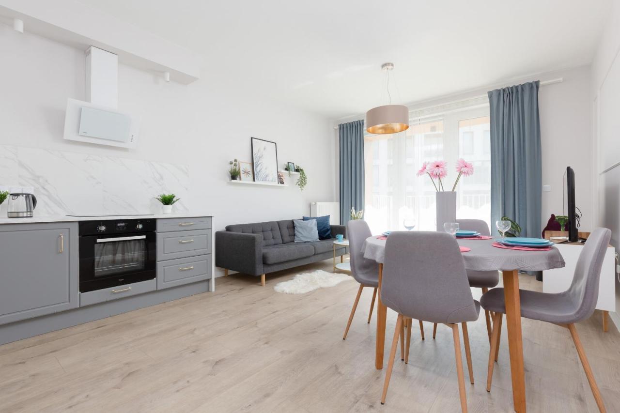 Modern Apartment With Balcony Warsaw Mokotow Aignera By Noclegi Renters Eksteriør billede